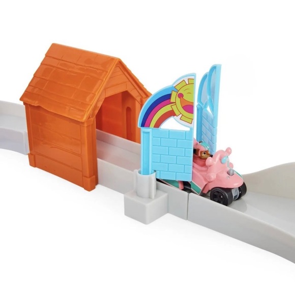 COPY - PAW Patrol The Movie | Liberty Total City Rescue Set | 3+ | Marshal & Sk… - Picture 11 of 13